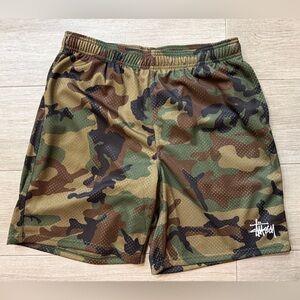 Men's Stussy Basic Mesh Shorts 112335 Woodland Camo Size L Large New with Tags